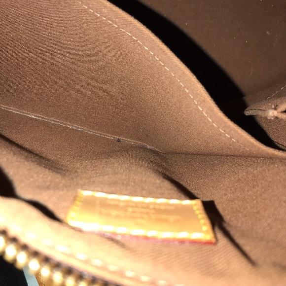 Louis Vuitton Palermo PM. - Picture 4 of 8